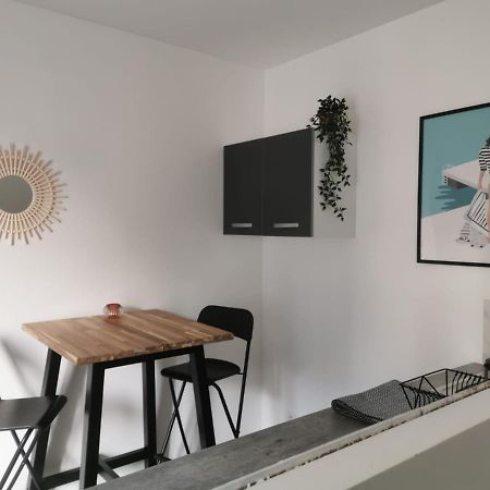 Studio cosy et rénové à 2 pas gare Reims Centre - Rue Apartamento Exterior foto