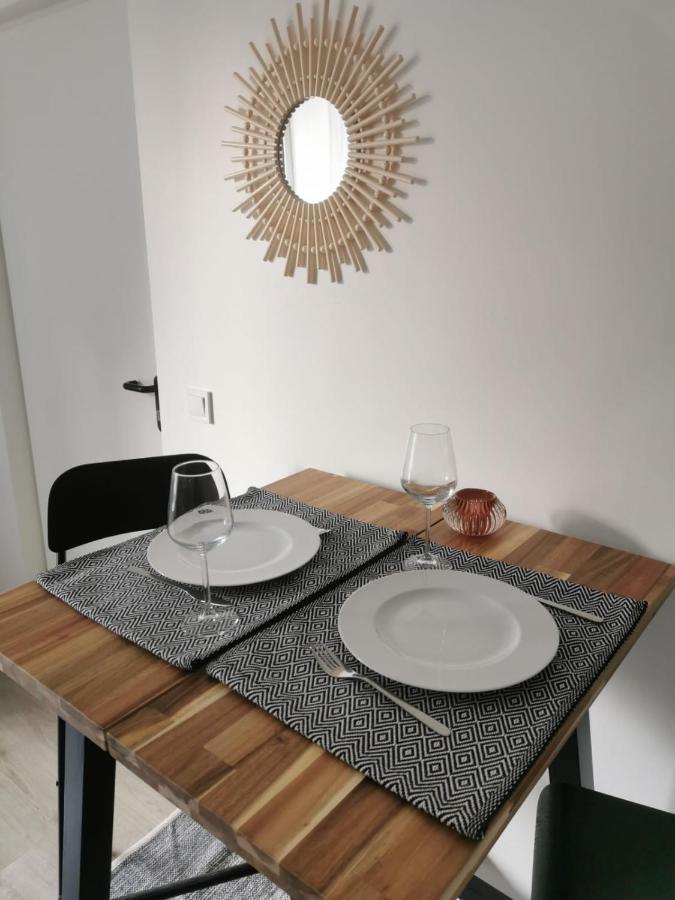 Studio cosy et rénové à 2 pas gare Reims Centre - Rue Apartamento Exterior foto